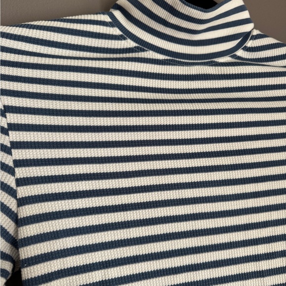 AE Striped Fitted Long Sleeve Turtleneck Top - Picture 3 of 6